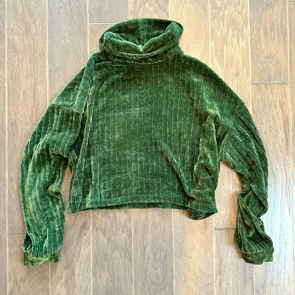 Emerald green sweater from Altar’d State